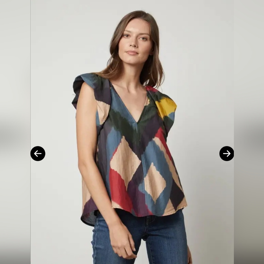 NWOT-Velvet By Graham And Spencer Tamara Printed Top Size L